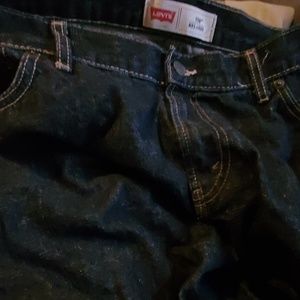 Levis